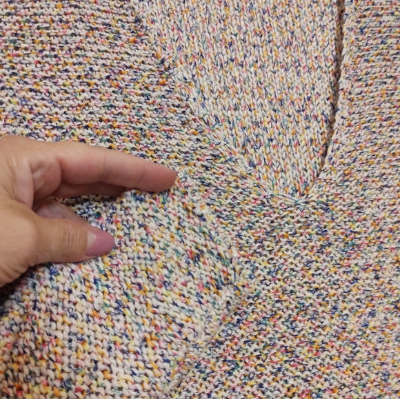 Zara Knits white & colorful variegated knit v neck pullover sweater - Picture 5 of 10